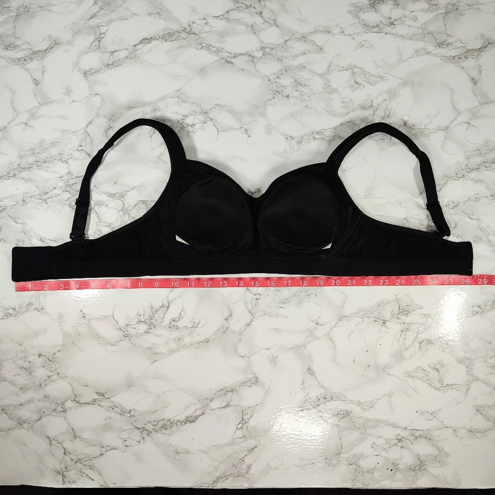 Lululemon Ta Ta Tamer II Black Sports Bra Size 32C - Picture 10 of 11